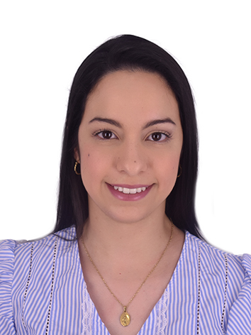 DANIELA ANDREA USTARIS ROMERO